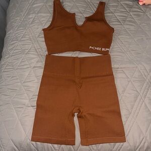 Pchee bum brown set
